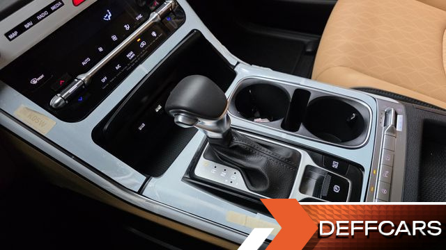 Kia CARNIVAL Gasoline 9-Seater Prestige купить на сайте DeffCars
