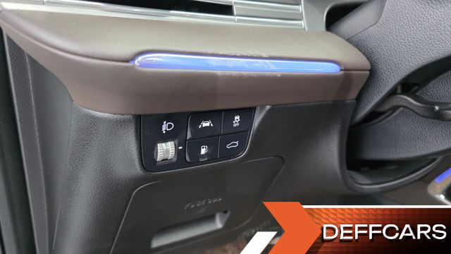 Hyundai GRANDEUR 2.5 Premium Choice купить на сайте DeffCars