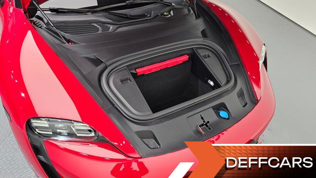 Porsche TAYCAN Base купить на сайте DeffCars