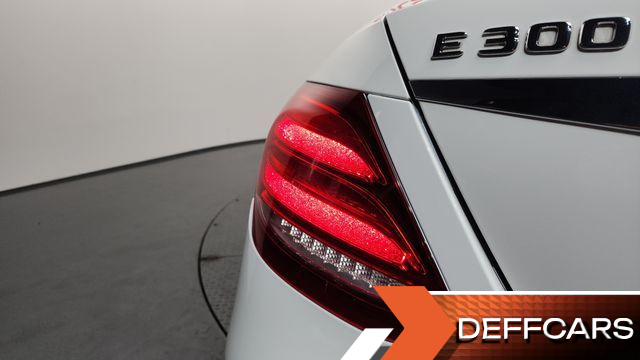 Mercedes E-CLASS E300 Avantgarde купить на сайте DeffCars