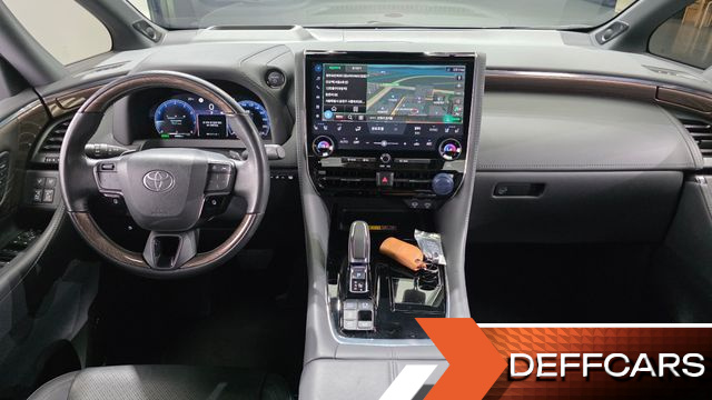 Toyota ALPHARD 2.5 HEV Executive AWD купить на сайте DeffCars