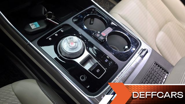 Kia CARNIVAL HEV 9-Seater Hi-Limousine Signature купить на сайте DeffCars