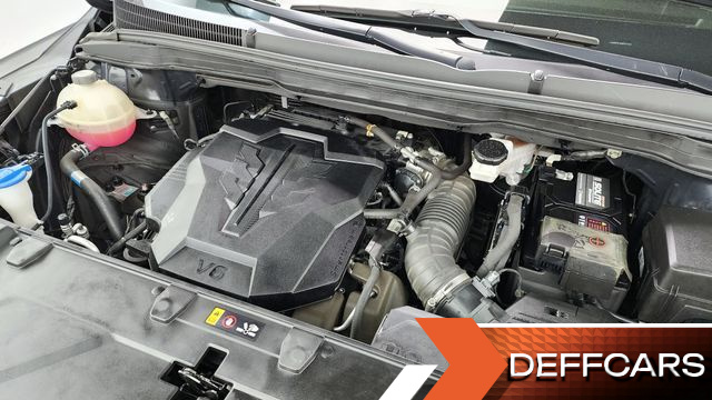 Kia CARNIVAL Gasoline 9-Seater Signature купить на сайте DeffCars