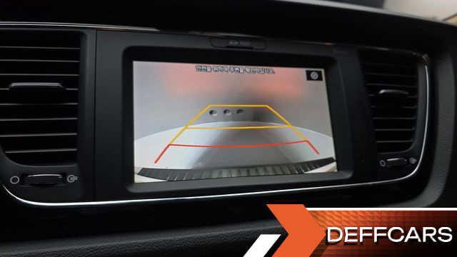 Kia CARNIVAL 9-Seater Hi-Limousine Prestige Hiroof купить на сайте DeffCars
