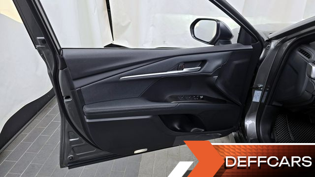 Toyota CAMRY 2.5 XLE Hybrid купить на сайте DeffCars