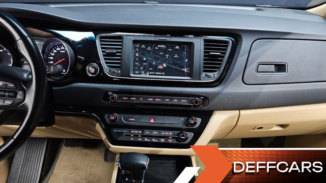 Kia CARNIVAL Gasoline 9-Seater Hi-Limousine Noblesse Special купить на сайте DeffCars