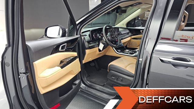 Kia CARNIVAL 9-Seater Noblesse купить на сайте DeffCars