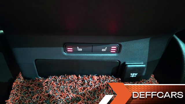 Land Rover RANGE ROVER VELAR 3.0 D300 R-Dynamic HSE купить на сайте DeffCars