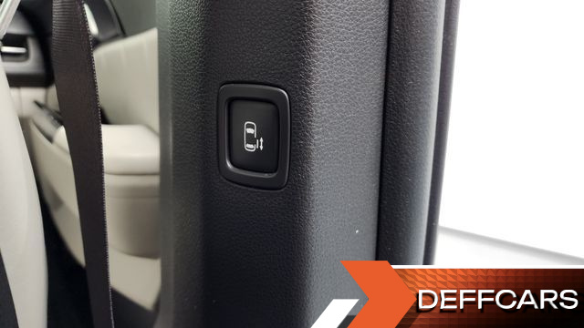 Kia CARNIVAL 7-Seater Signature купить на сайте DeffCars