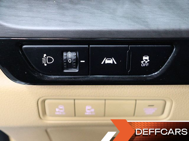 Kia CARNIVAL 9-Seater Prestige купить на сайте DeffCars
