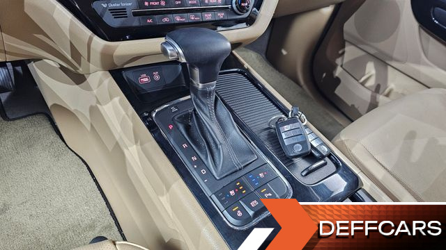 Kia CARNIVAL 9-seater Hi-Limousine Prestige High roof купить на сайте DeffCars
