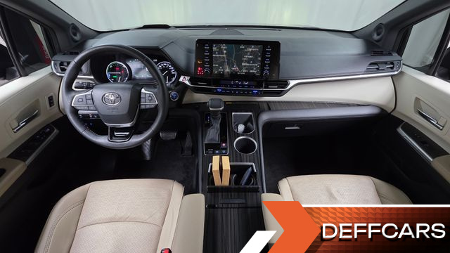 Toyota SIENNA 2.5 Hybrid 2WD купить на сайте DeffCars