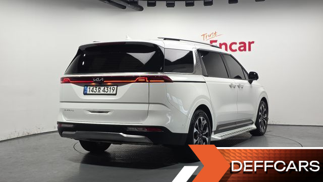 Kia CARNIVAL Gasoline 9-Seater Signature купить на сайте DeffCars