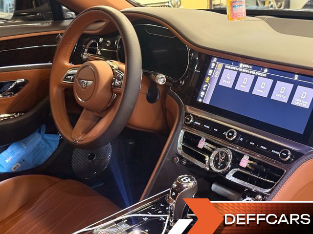 Bentley FLYING SPUR 4.0 купить на сайте DeffCars