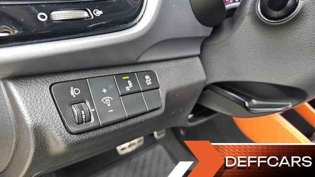 Kia STONIC Diesel 1.6 Prestige купить на сайте DeffCars