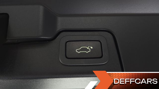 Land Rover RANGE ROVER EVOQUE 2.0 TD4 HSE купить на сайте DeffCars