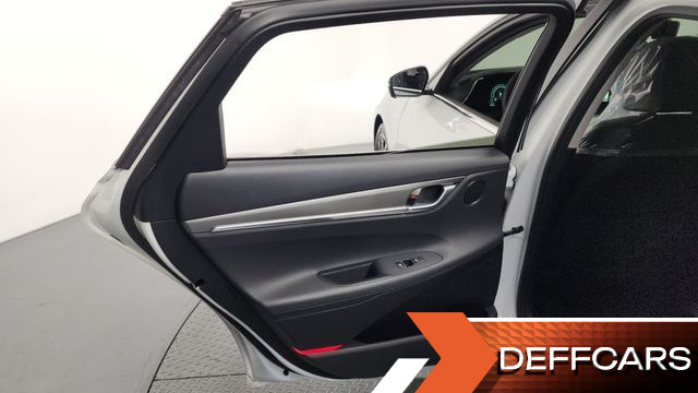 Hyundai GRANDEUR 2.5 Le Blanc купить на сайте DeffCars