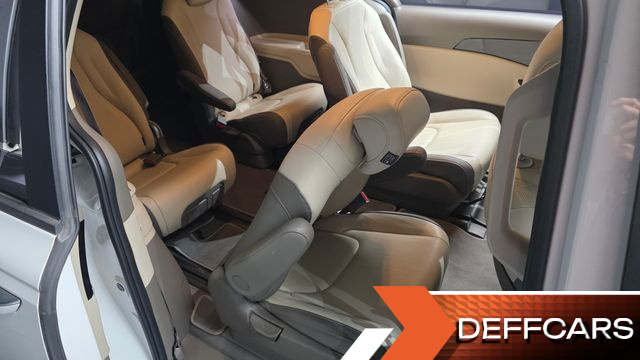 Kia CARNIVAL 9-Seater Prestige купить на сайте DeffCars