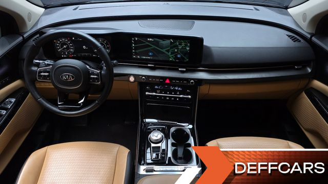 Kia CARNIVAL 9-Seater Signature купить на сайте DeffCars