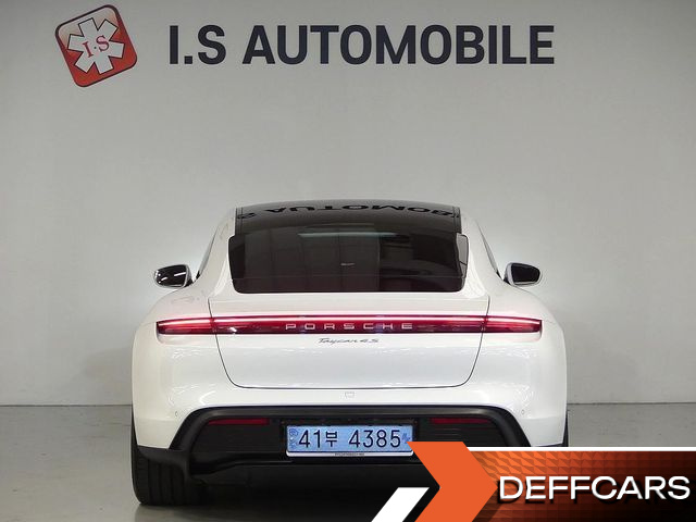 Porsche TAYCAN 4S купить на сайте DeffCars
