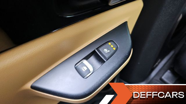 Kia CARNIVAL 9-Seater Prestige купить на сайте DeffCars