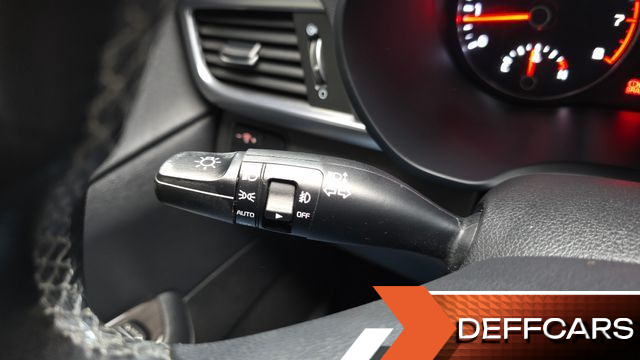 Kia K5 2.0 MX Prestige купить на сайте DeffCars