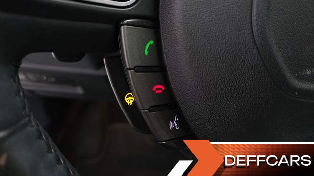 Land Rover RANGE ROVER EVOQUE 2.0 TD4 SE купить на сайте DeffCars