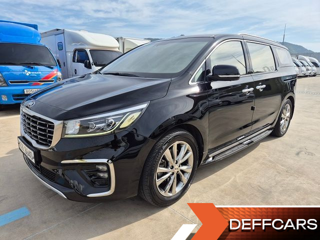 Kia CARNIVAL 9-Seater Noblesse Special купить на сайте DeffCars