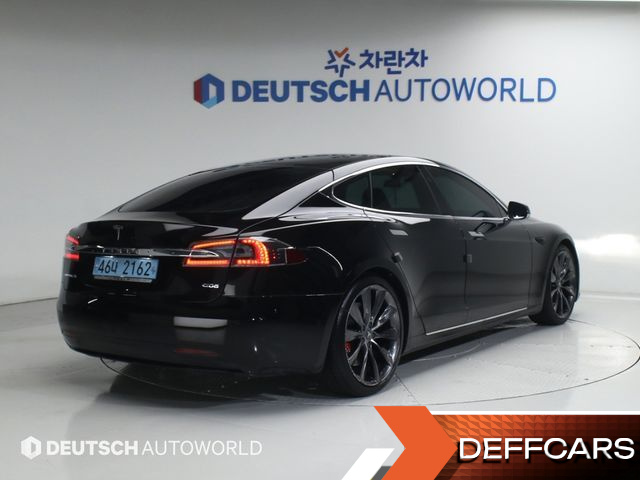 Tesla MODEL S 90D купить на сайте DeffCars