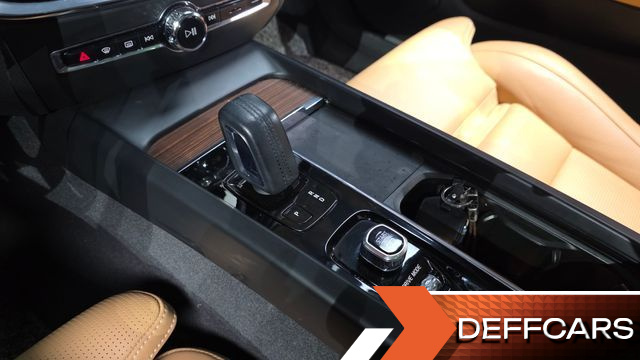 Volvo V60 B5 Pro AWD купить на сайте DeffCars