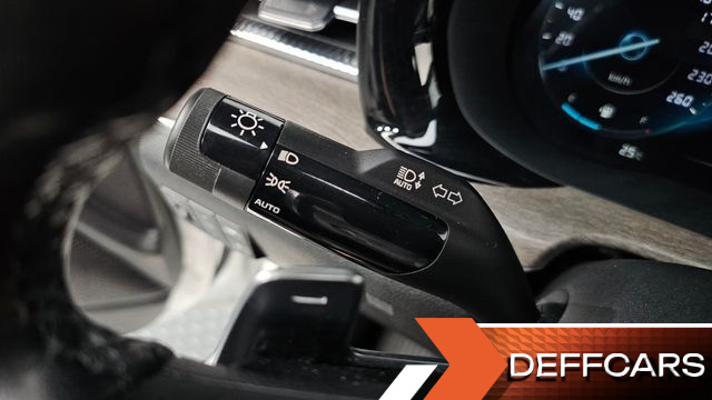 Kia K5 2.0 LPI Signature купить на сайте DeffCars