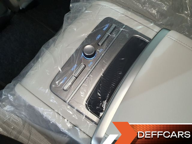 Hyundai GRANDEUR 2,5 Gasoline 2WD Calligraphy купить на сайте DeffCars
