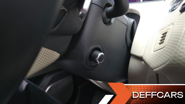 Land Rover RANGE ROVER VELAR 3.0 D300 R-Dynamic SE купить на сайте DeffCars