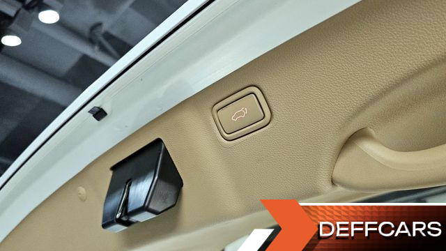 Kia CARNIVAL 7-seater Limousine President купить на сайте DeffCars