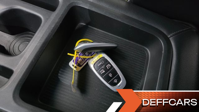Hyundai STARIA 4WD Tourer 11-Seater Modern купить на сайте DeffCars