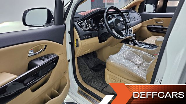 Kia CARNIVAL 9-Seater Noblesse Special купить на сайте DeffCars