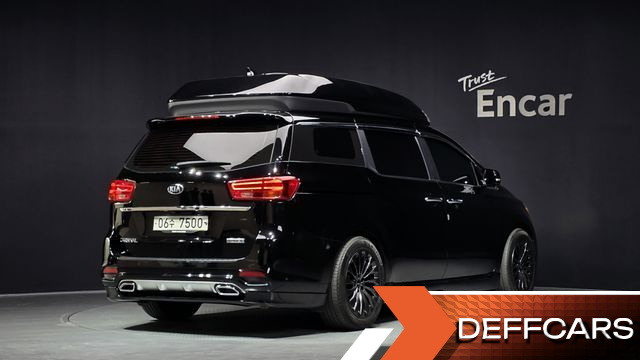 Kia CARNIVAL Gasoline 9-Seater Hi-Limousine Noblesse Special купить на сайте DeffCars