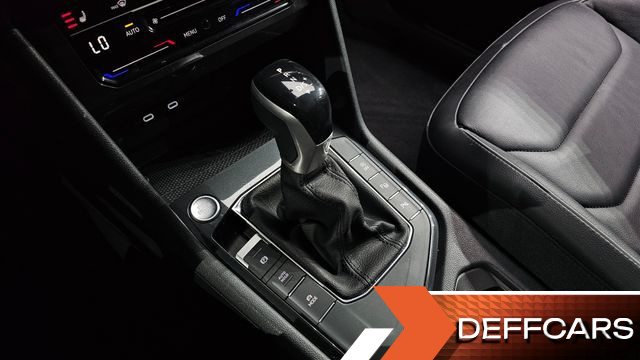 Volkswagen TIGUAN 2.0 TDI Premium купить на сайте DeffCars