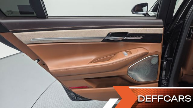 Genesis G90 3.3 T AWD Premium купить на сайте DeffCars