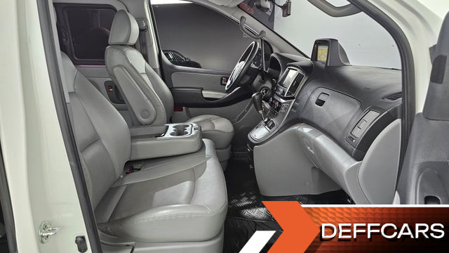 Hyundai STAREX 4WD Wagon 12-Seater Modern купить на сайте DeffCars