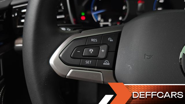 Volkswagen TOUAREG 3.0 TDI Prestige купить на сайте DeffCars