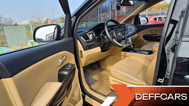 Kia CARNIVAL 9-Seater Noblesse Special купить на сайте DeffCars