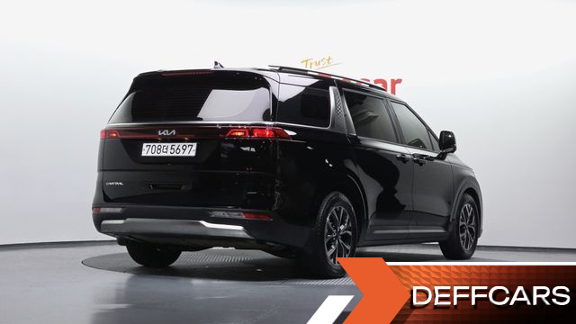 Kia CARNIVAL 11-Seater Signature купить на сайте DeffCars