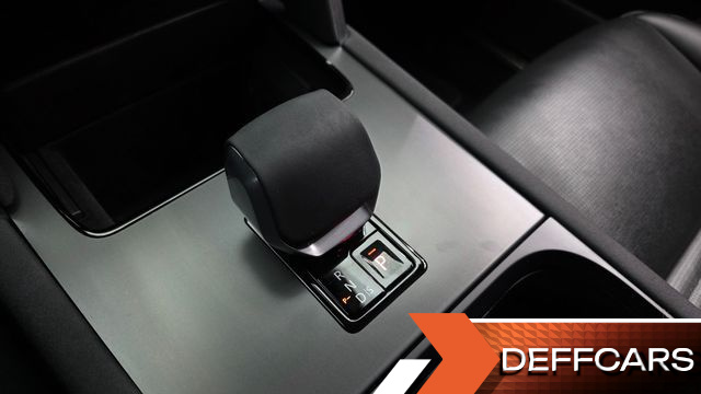 Land Rover DISCOVERY SPORT P250 Dynamic SE купить на сайте DeffCars