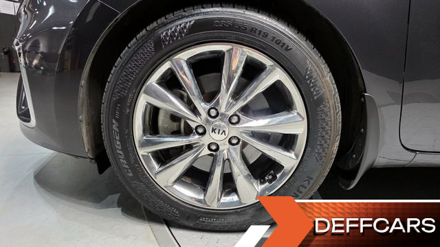 Kia CARNIVAL 9-Seater Prstige купить на сайте DeffCars