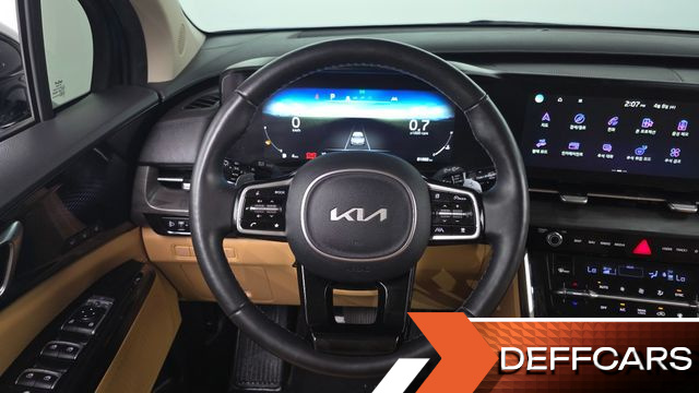Kia CARNIVAL Gasoline 9-Seater Signature купить на сайте DeffCars