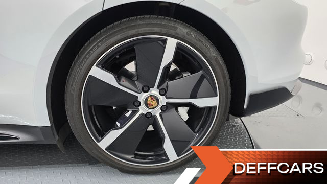 Porsche TAYCAN 4S купить на сайте DeffCars