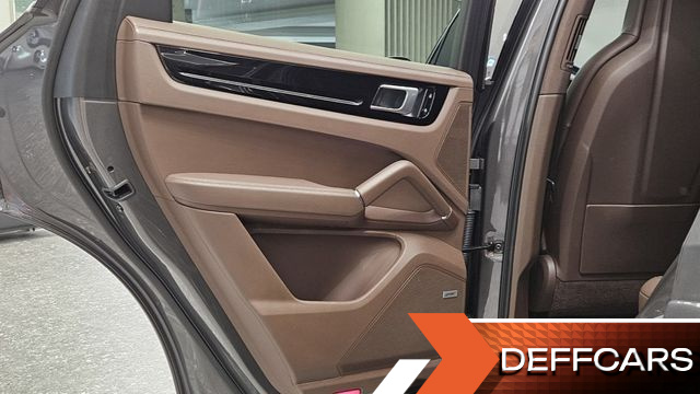 Porsche CAYENNE 3.0 купить на сайте DeffCars