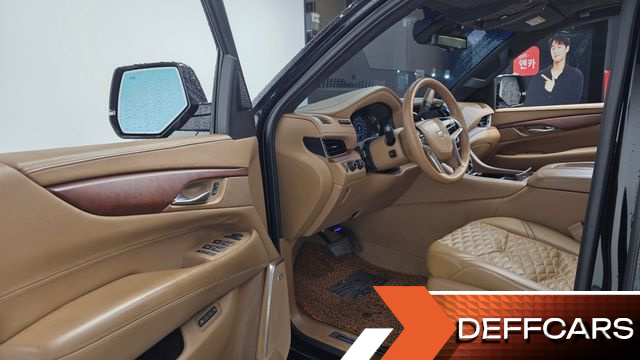 Cadillac ESCALADE 6.2 ESV 4th купить на сайте DeffCars