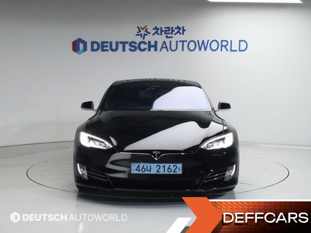 Tesla MODEL S 90D купить на сайте DeffCars
